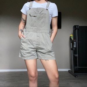 Overall shorts